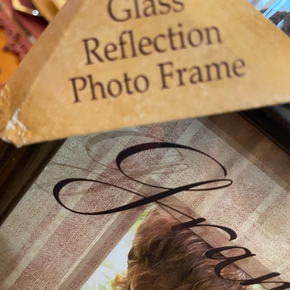 NEW VIEW Elegant brown Picture Frame with Sentimental Accents GRANDCHILD 6x4 New